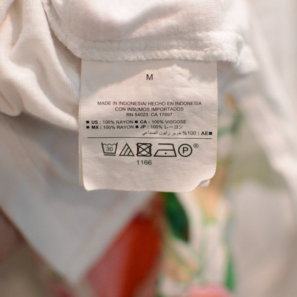 3/20 ON Racer Back Floral Tank - Picture 3 of 5